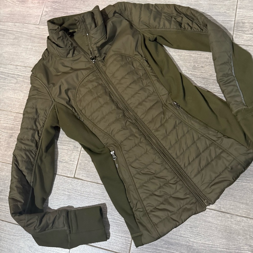Lululemon Athletica down for it all jacket.  Size XS